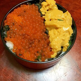 ネクストシーフドうに風味といくら丼。